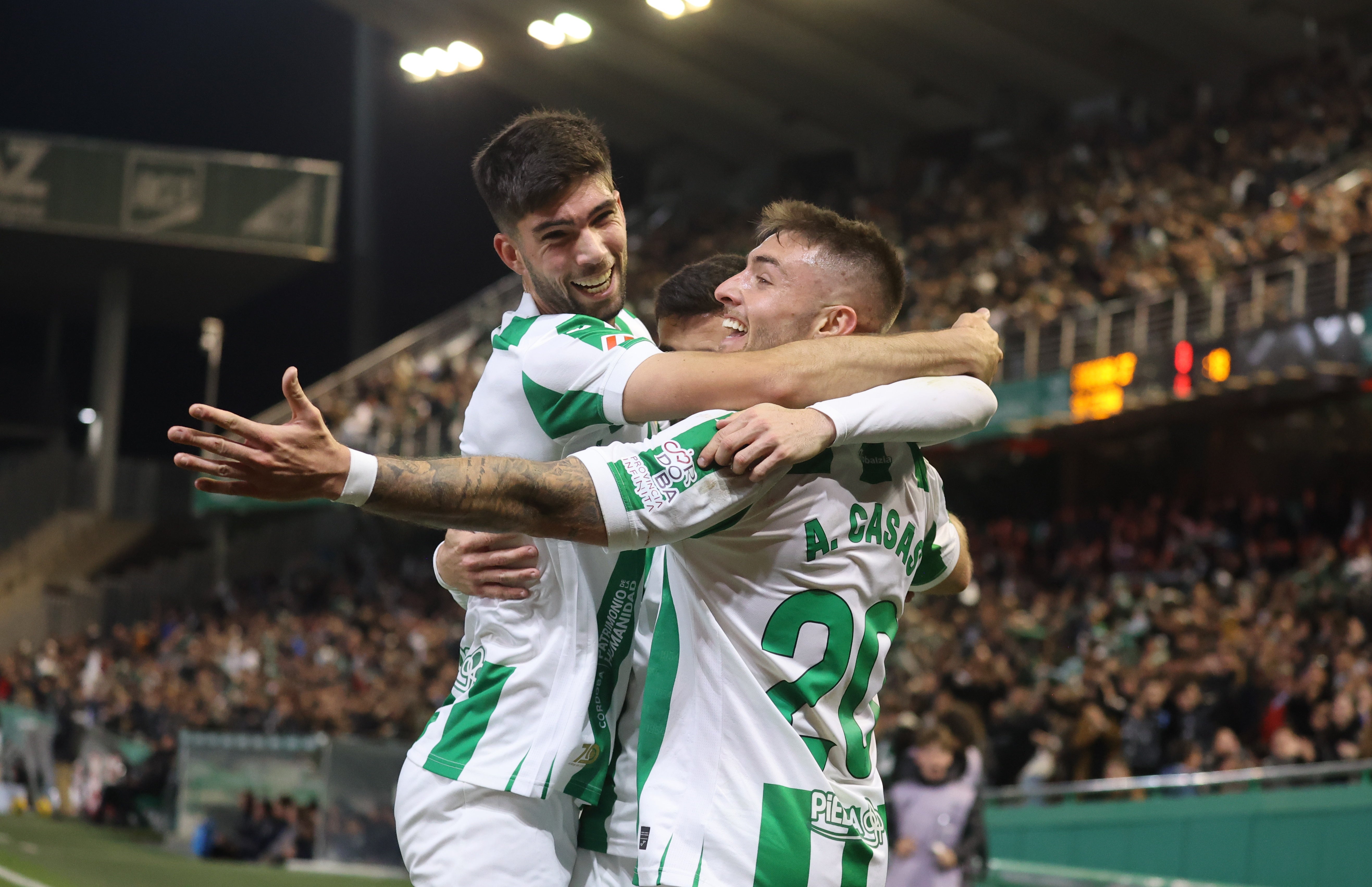 La alegría del triunfo del Córdoba ante el Eibar, en imágenes