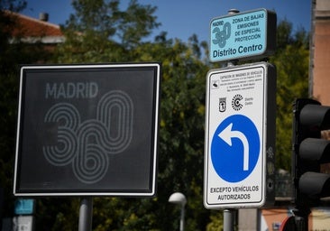 Madrid permitirá a los coches empadronados sin etiqueta aparcar en su barrio