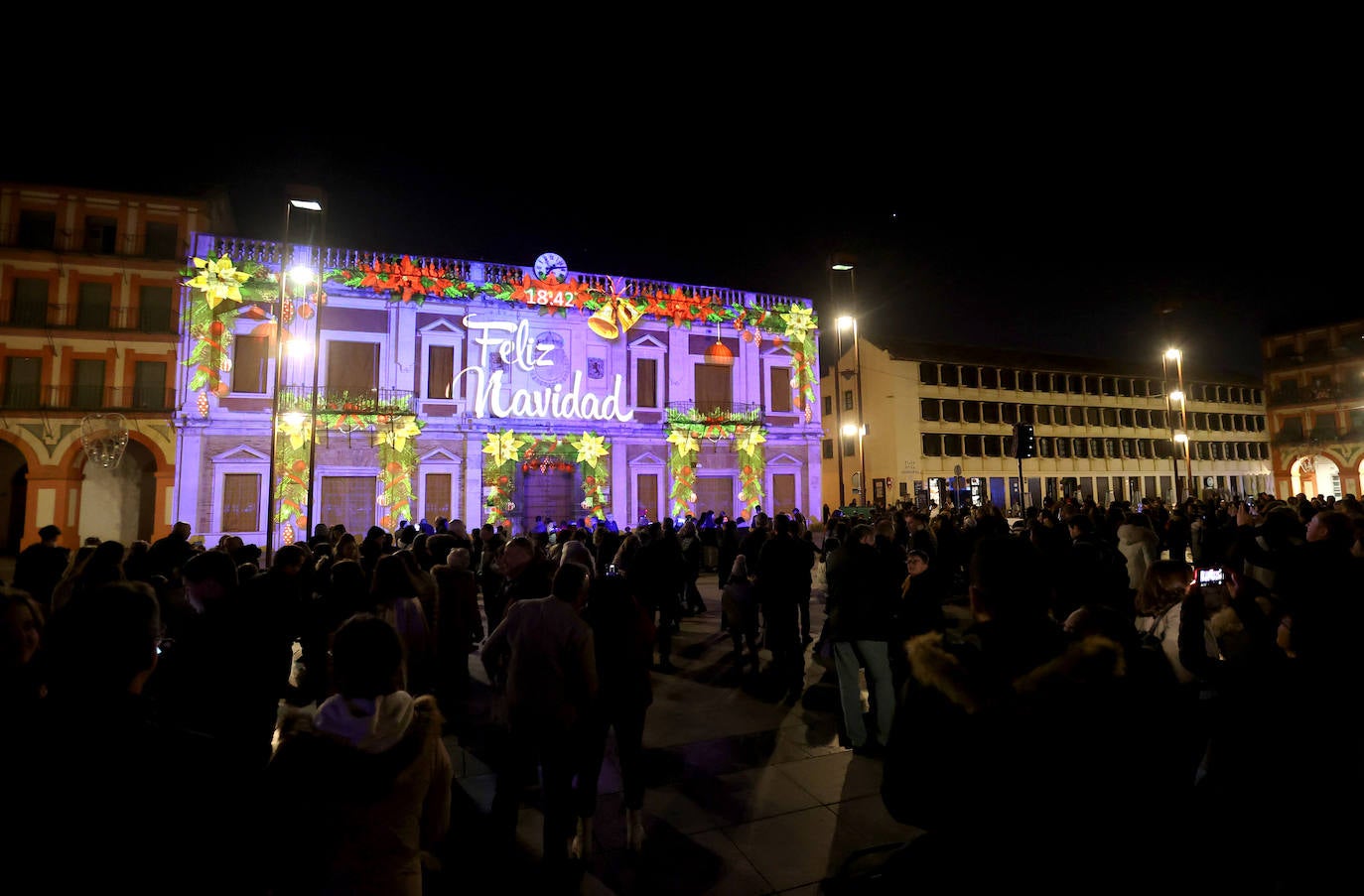 El colorido videomapping de Córdoba, en imágenes