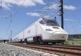 Los pasajeros de un tren de Renfe escapan rompiendo la ventanilla y saltando a las vías tras llenarse el vagón de humo y quedarse a oscuras