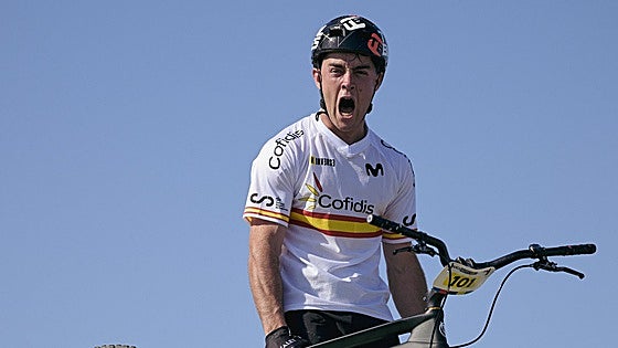 Alejandro Montalvo revalida el título de campeón del mundo de trial bici