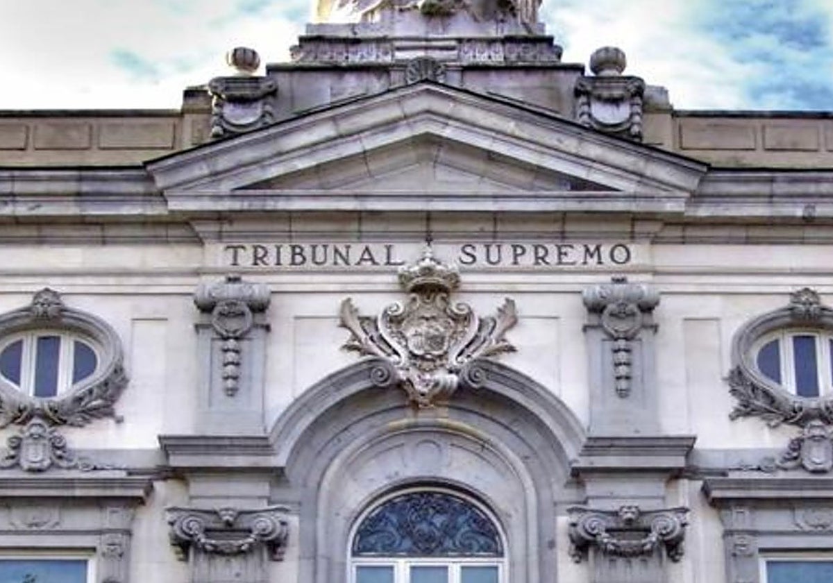 Fachada del Tribunal Supremo, en la plaza de las Salesas de Madrid