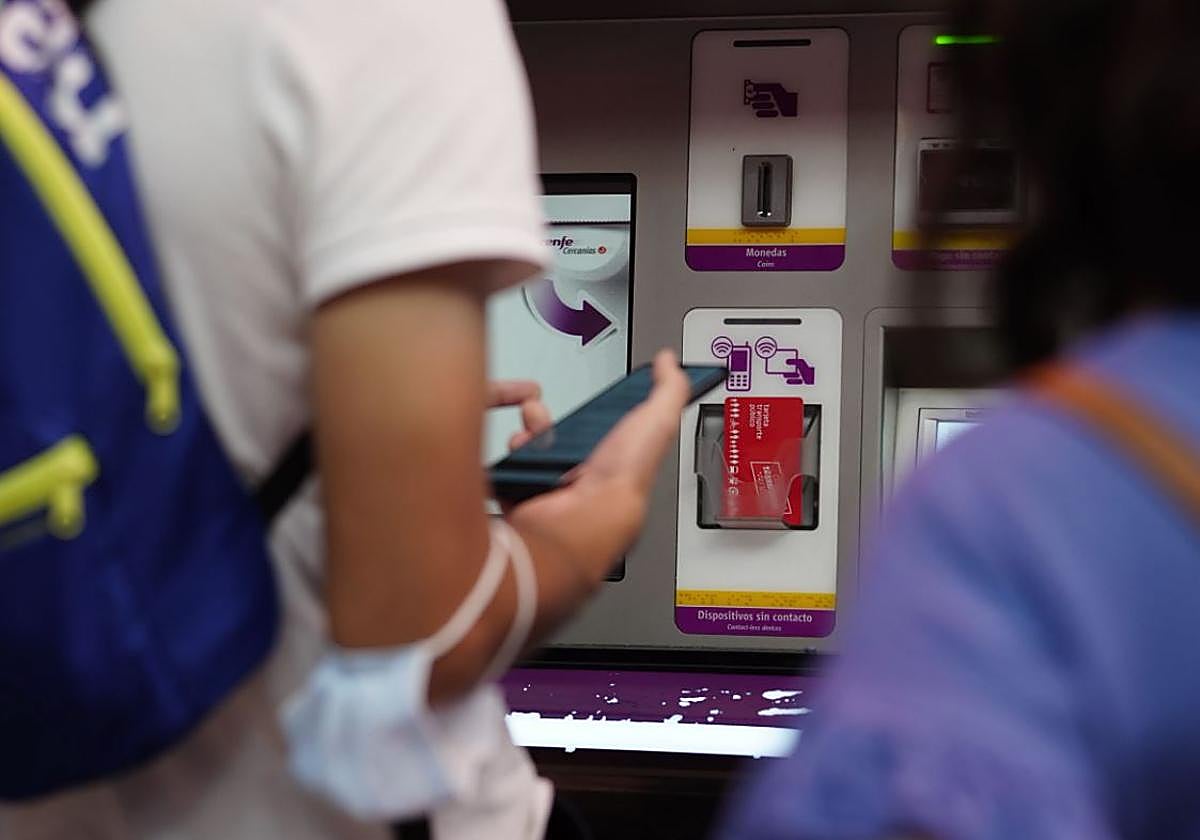 Esto es lo que va a costar el abono del transporte público en Madrid en 2025: precio por zonas