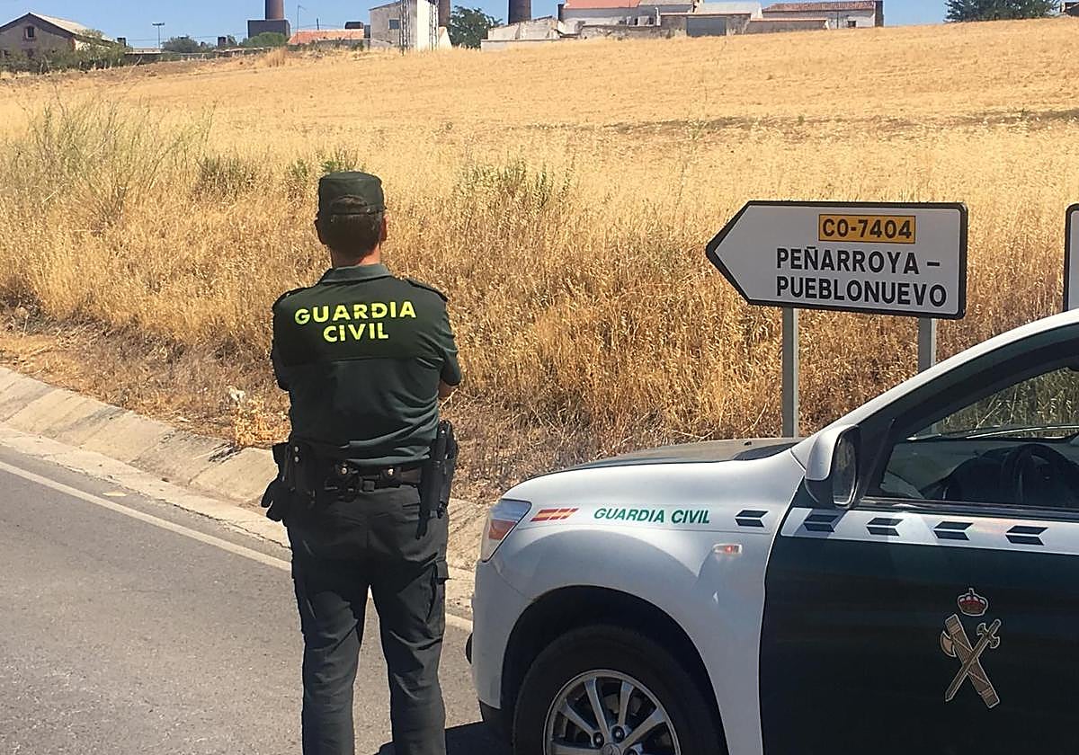Dos detenidos por entrar en una casa, agredir a su dueña y robarle la cartilla del banco