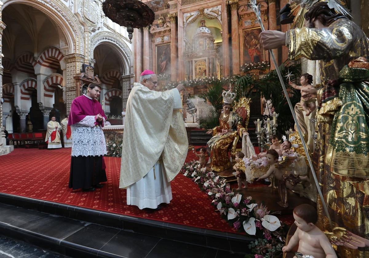 La solemne misa de Navidad en la Catedral de Córdoba, en imagenes