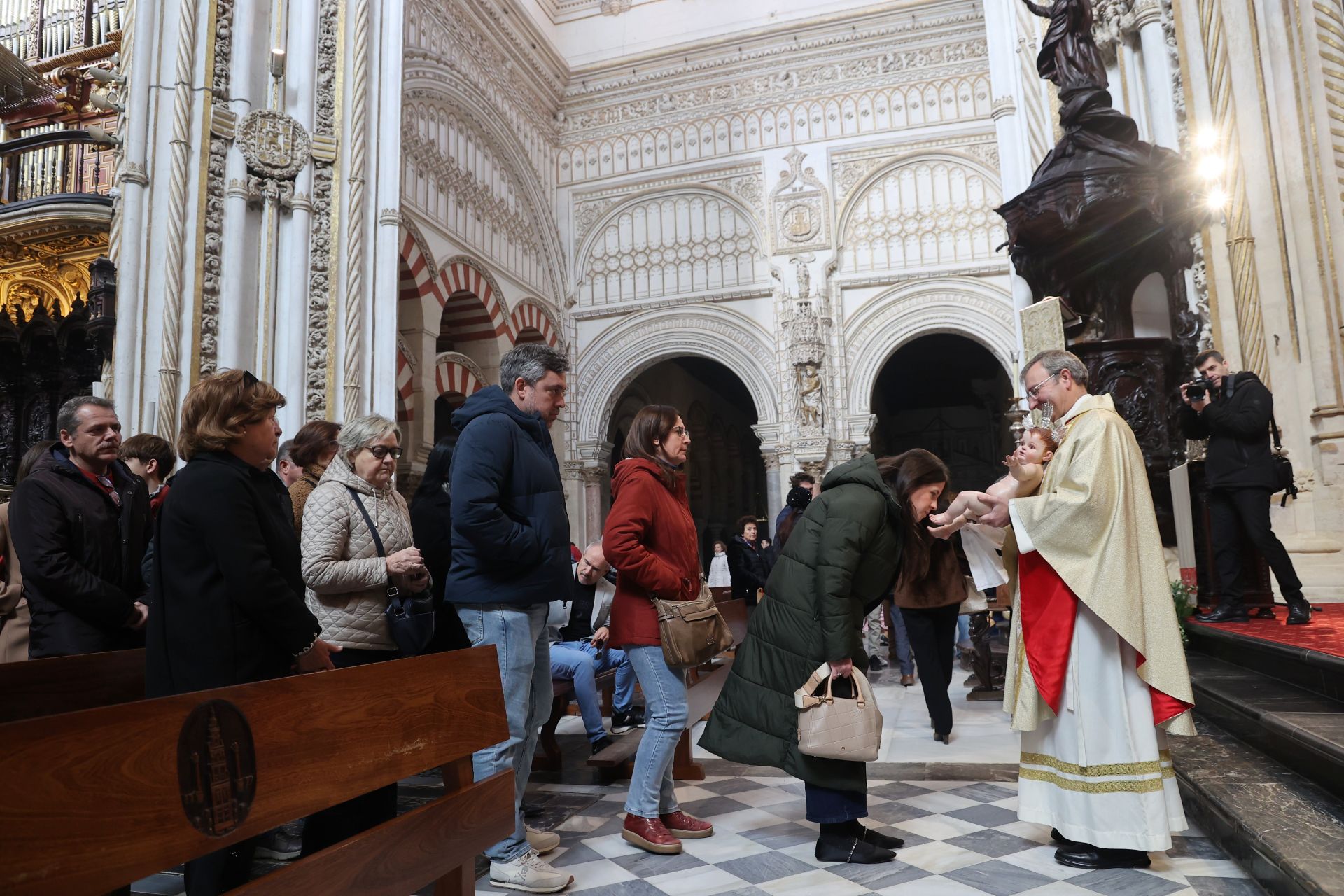 La solemne misa de Navidad en la Catedral de Córdoba, en imagenes