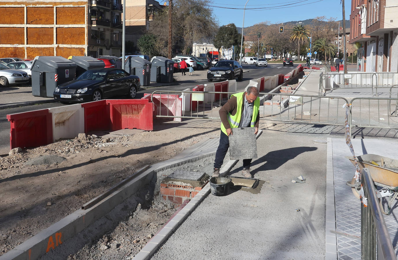 Las obras en la Ronda del Marrubial y en la carretera de Trassierra en Córdoba, en imágenes