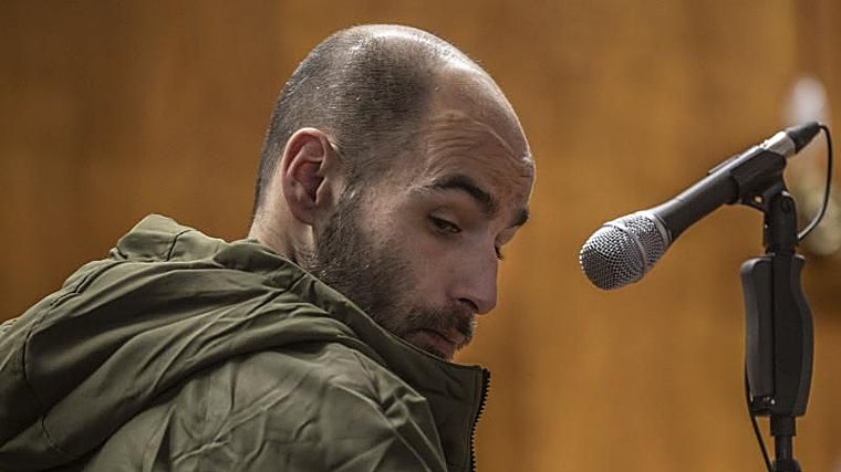 González Sierra, en una de la sesión del juicio por el crimen de la joven Nerea Añel en Orense