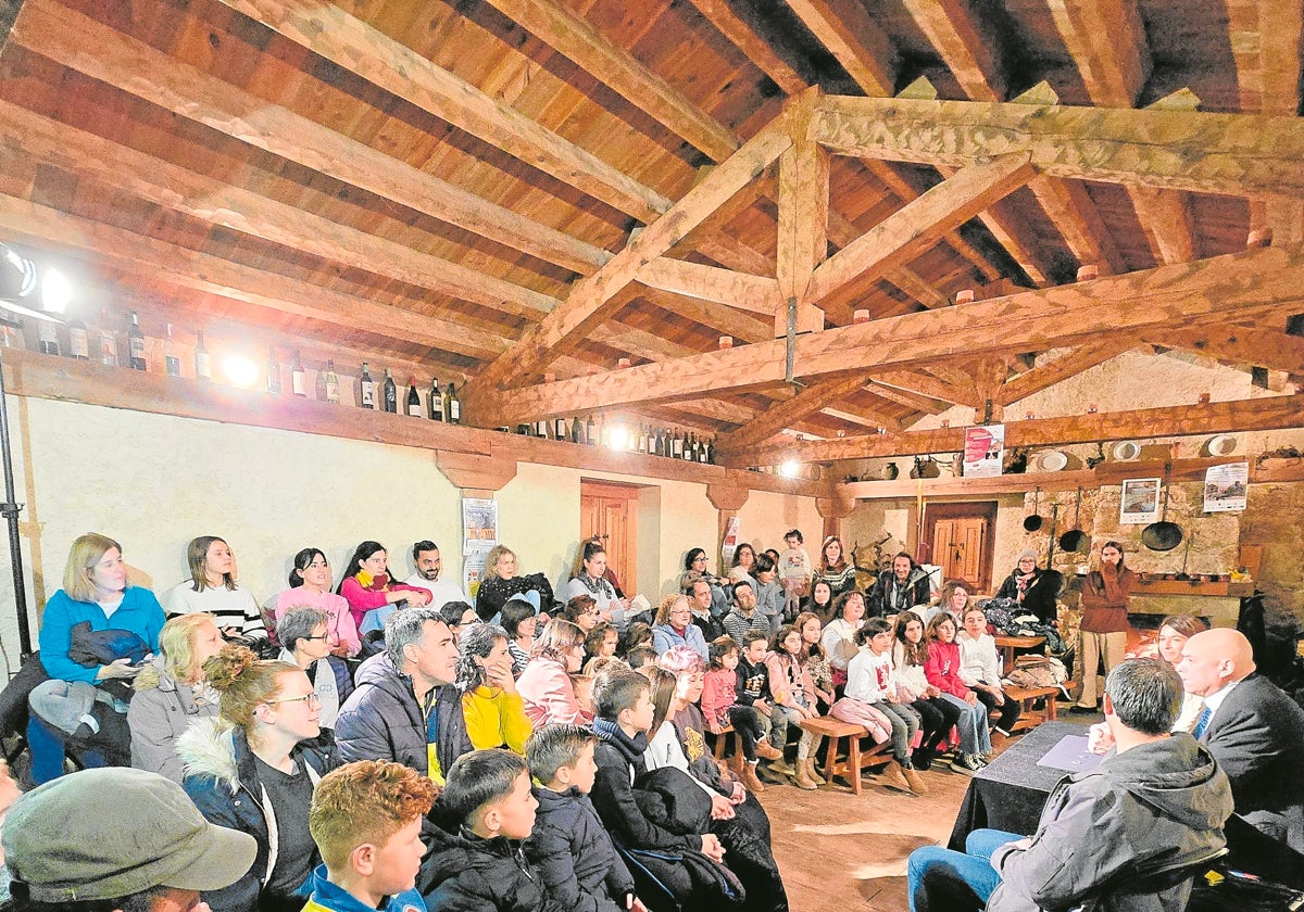 Espectáculo organizado en el Lagar de San Miguel de San Esteban de Gormaz, en una foto cedida por su ayuntamiento