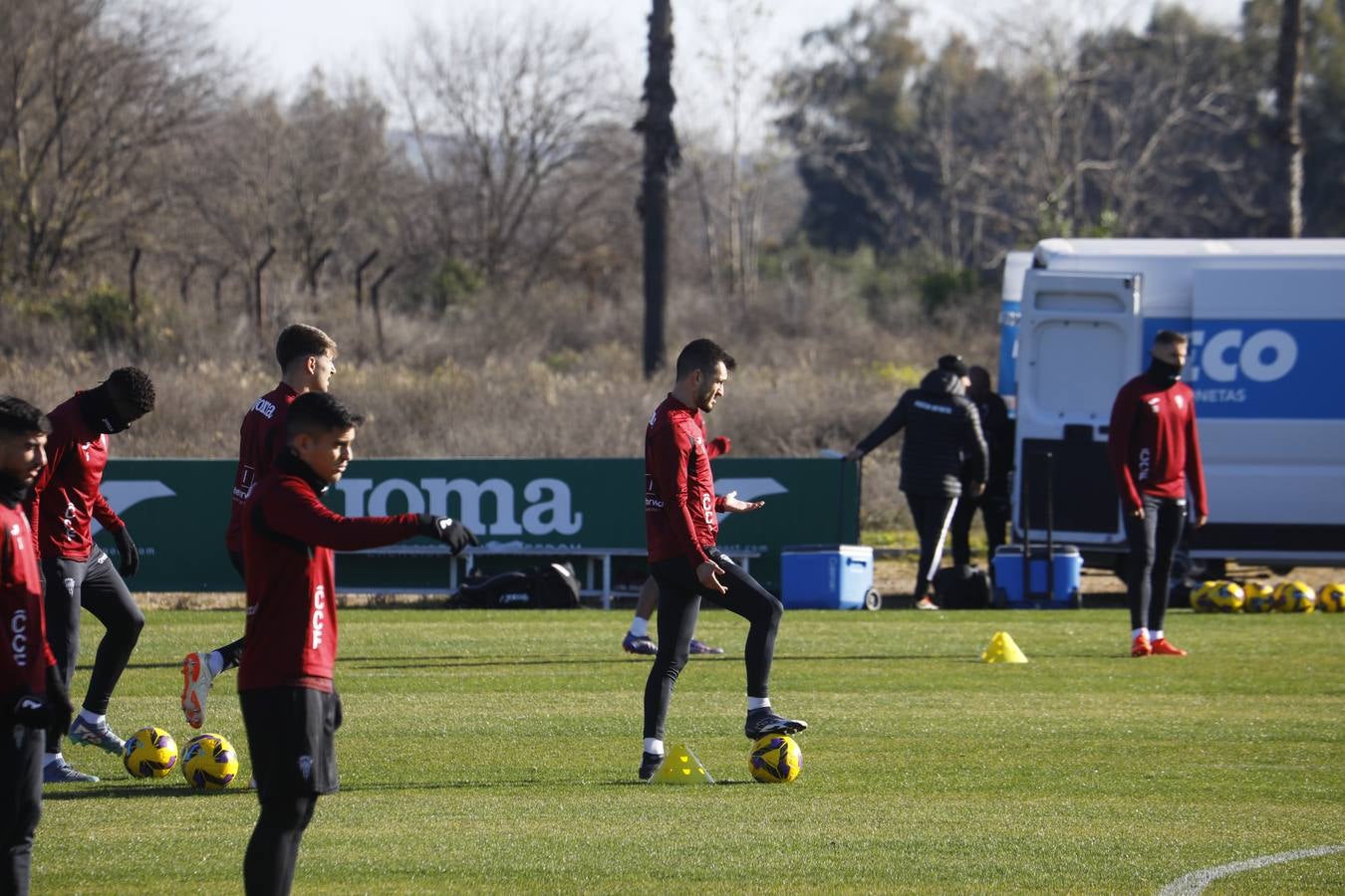 El primer entrenamiento de 2025 del Córdoba CF, en imágenes