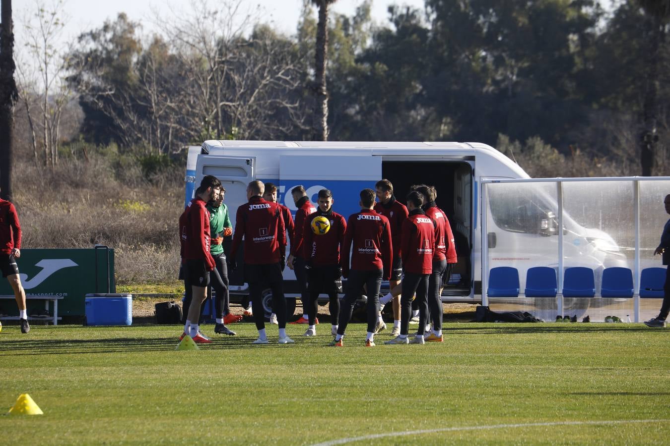 El primer entrenamiento de 2025 del Córdoba CF, en imágenes