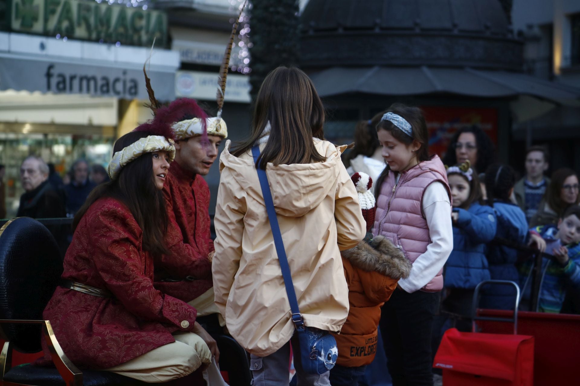 El populoso desfile de la cartera real en Córdoba, en imágenes