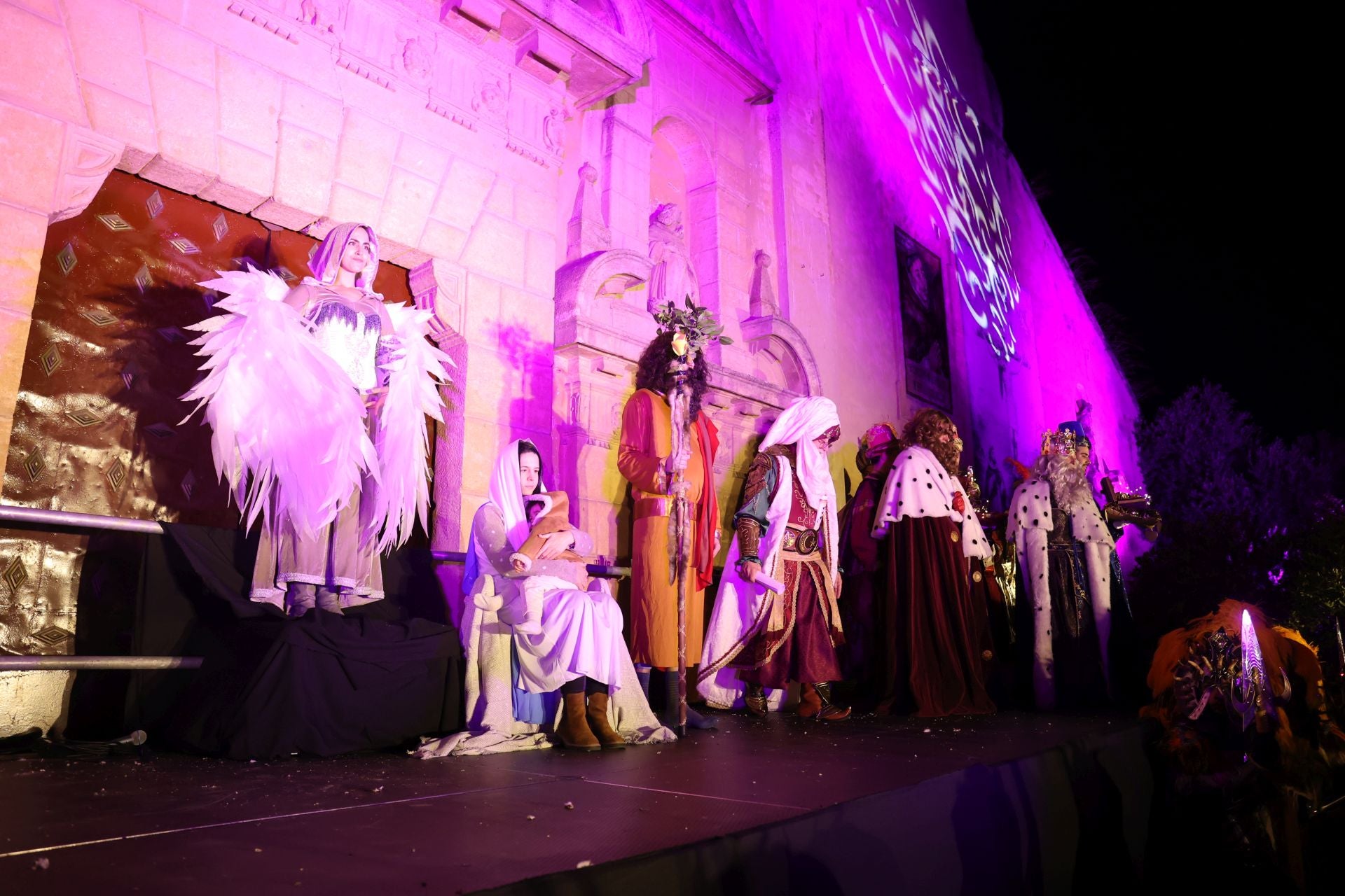 La simbólica Adoración al Niño Jesús en Córdoba, en imágenes