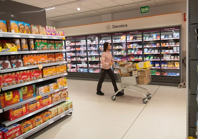 imagen-interior-supermercado-consum-RVE92QuP034GL0zHj3XIpiN-758x531@diario_abc.jpg