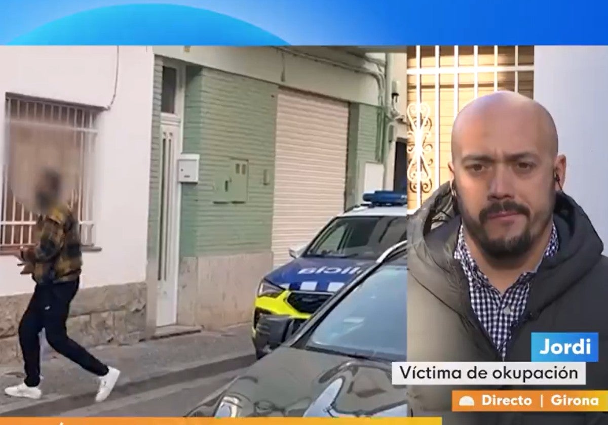 Los agentes instaron a Jordi a marcharse para evitar ser denunciado