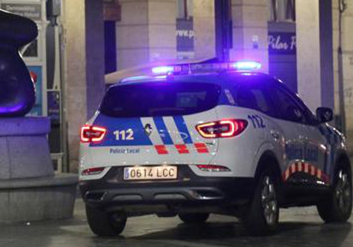 Un vehículo de la Policía Local de Palencia, en una imagen de archivo