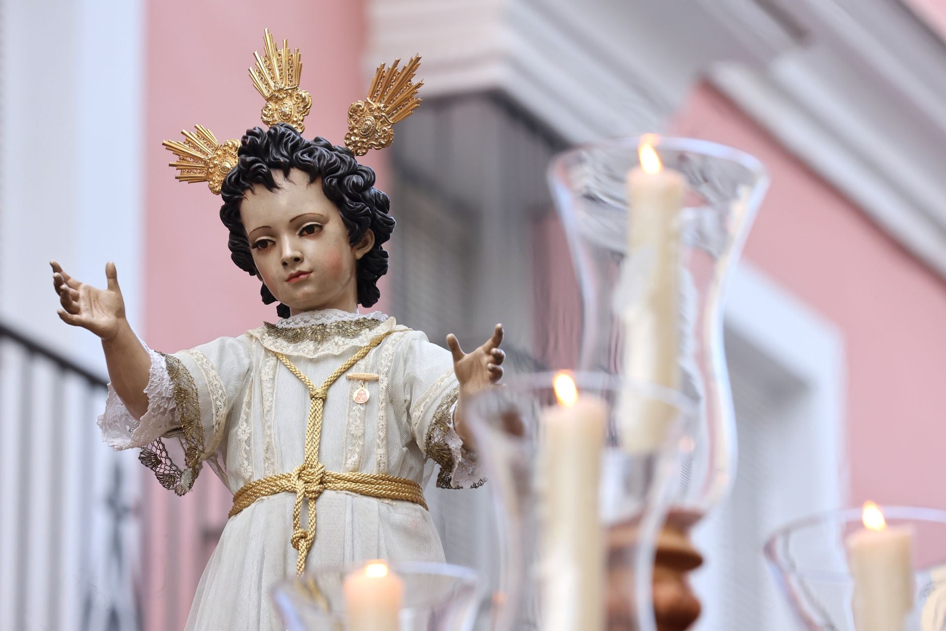 La procesión del Dulce Nombre de Jesús en Córdoba, en imágenes