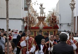 La procesión del Dulce Nombre de Jesús en Córdoba, en imágenes