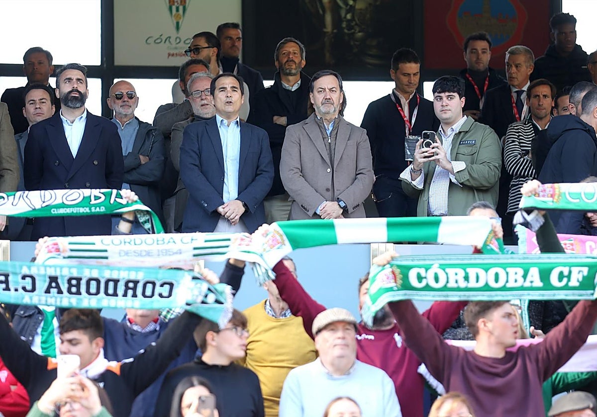 El CEO del Córdoba CF Antonio Fernández Monterrubio en la grada del partido en el Arcángel