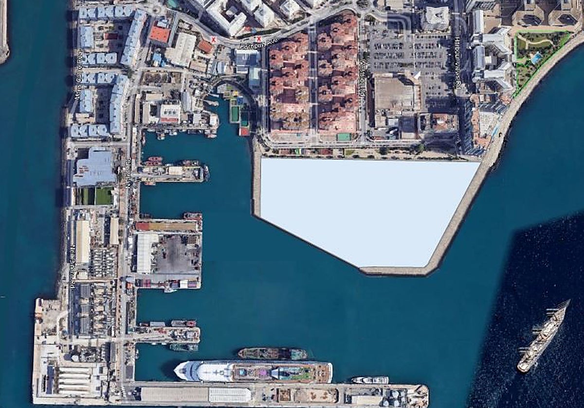 En la imagen, sombreada en color celeste, la superficie que ganará al mar con este nuevo proyecto