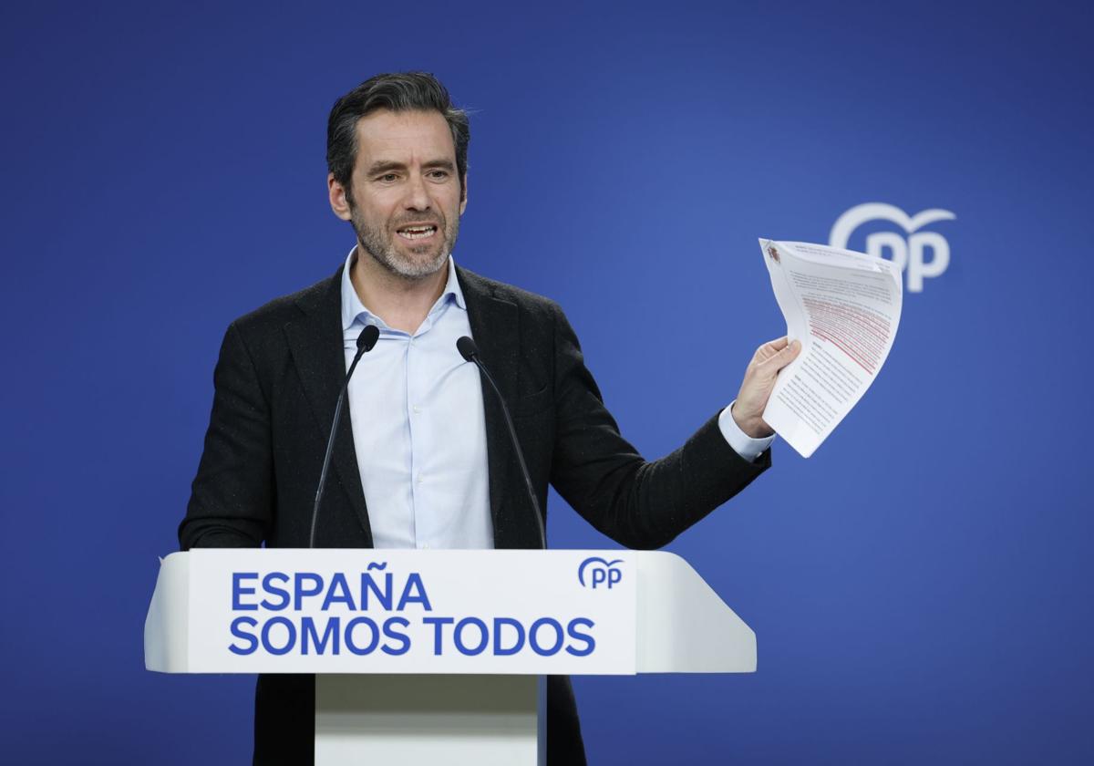 Borja Sémper, portavoz del PP, durante una rueda de prensa