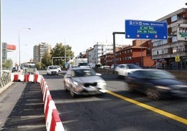 El consejero de Transportes pide al ministro Puente peaje gratis en la R-5 para taxis y VTC mientras duren las obras