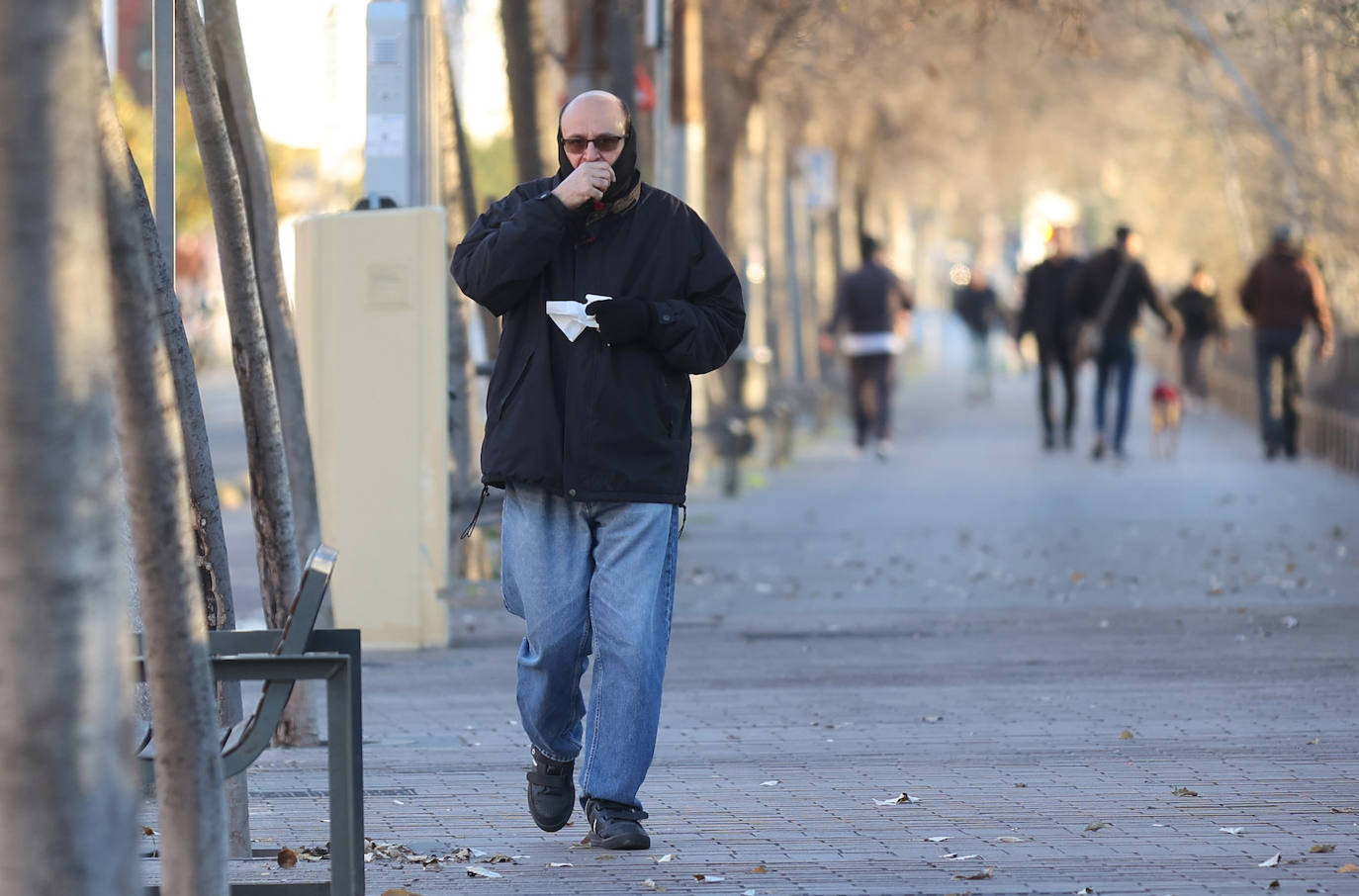 El frío extremo se cuela en las calles de Córdoba, en imágenes