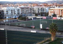 El Ayuntamiento de Córdoba inicia el proceso para regularizar la gestión de los campos de fútbol