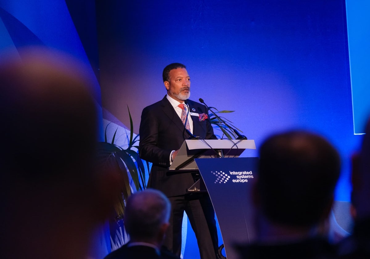 Mike Blackman, director general de Integrated Systems Events, durante la presentación