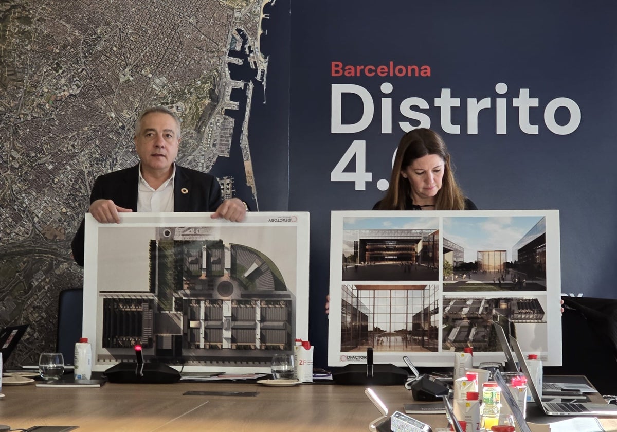 El delegado especial del Estado en el CZFB, Pere Navarro, y la directora general, Blanca Sorigué