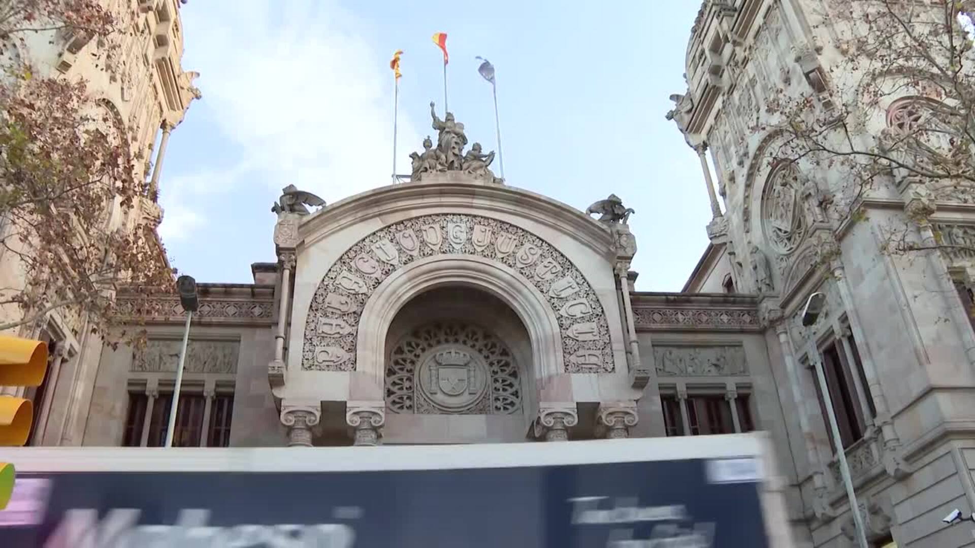 Albiol, absuelto por la instalación de antenas en la comisaría de la Guàrdia Urbana