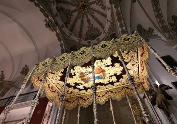 La presentación de las bambalinas interiores del palio de la Candelaria de Córdoba, en imágenes