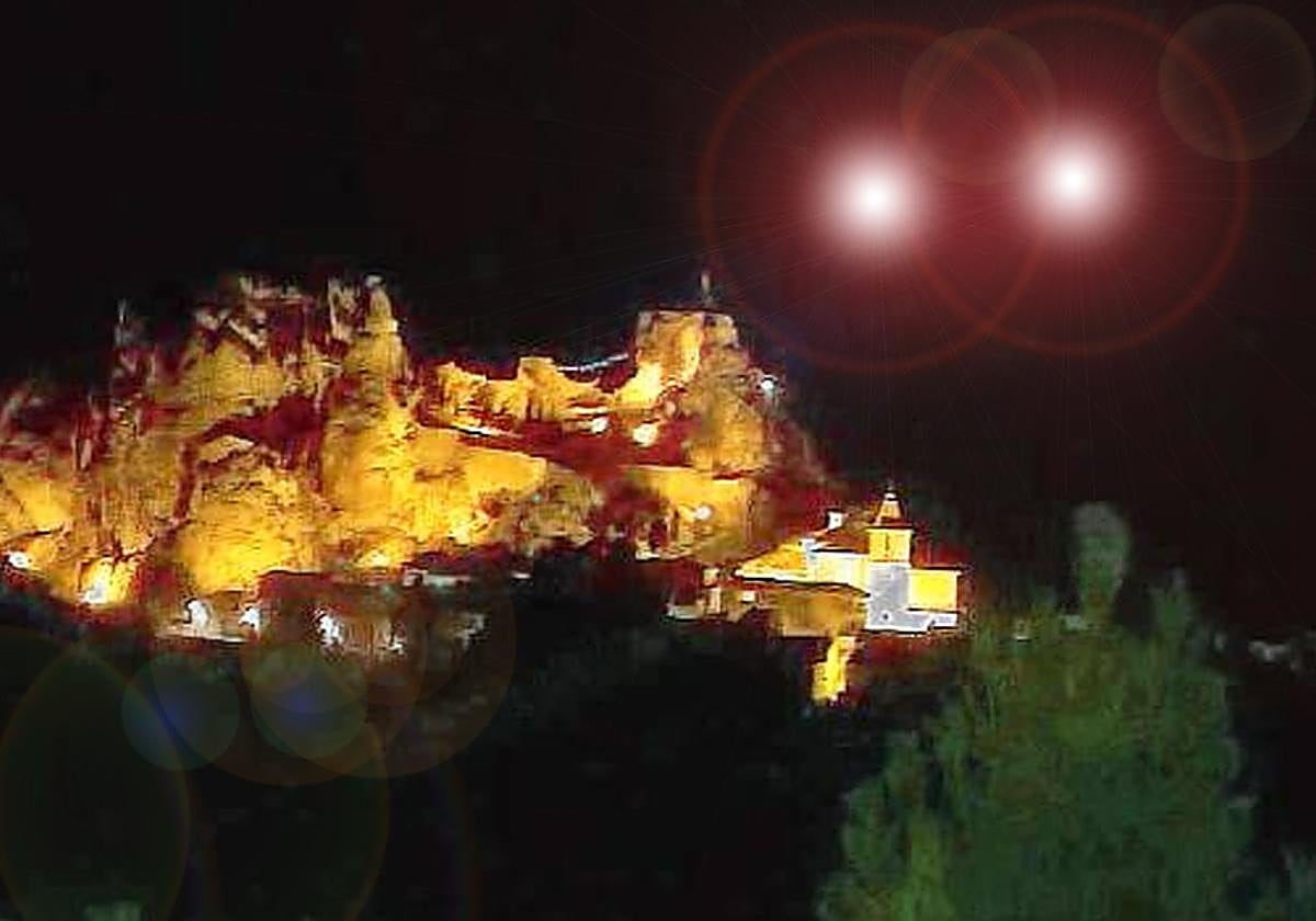 Vista nocturna de la localidad jiennense de Pozo Alcón