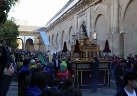 El Niño Jesús de la Compañía, en el centro del Jubileo infantil, va a la Catedral de Córdoba