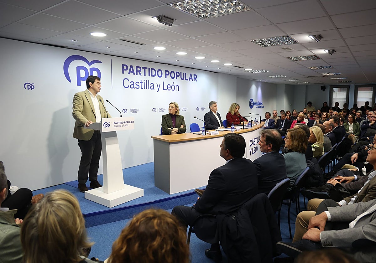El PP de Castilla y León refuerza su estructura y eleva a Raúl de la ...