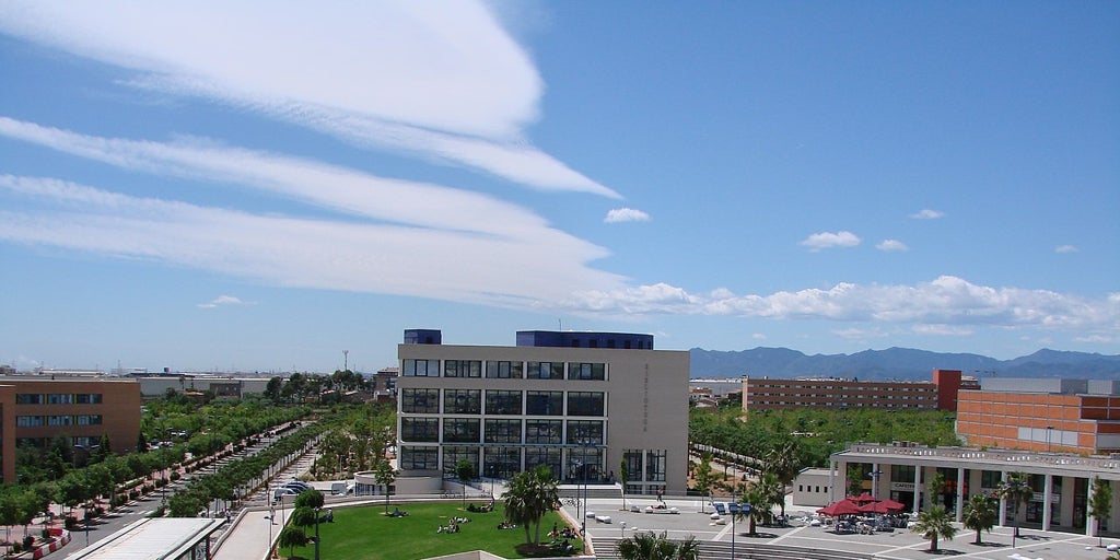 La universidad española que deja X por su «ambiente tóxico» tras la irrupción de Elon Musk