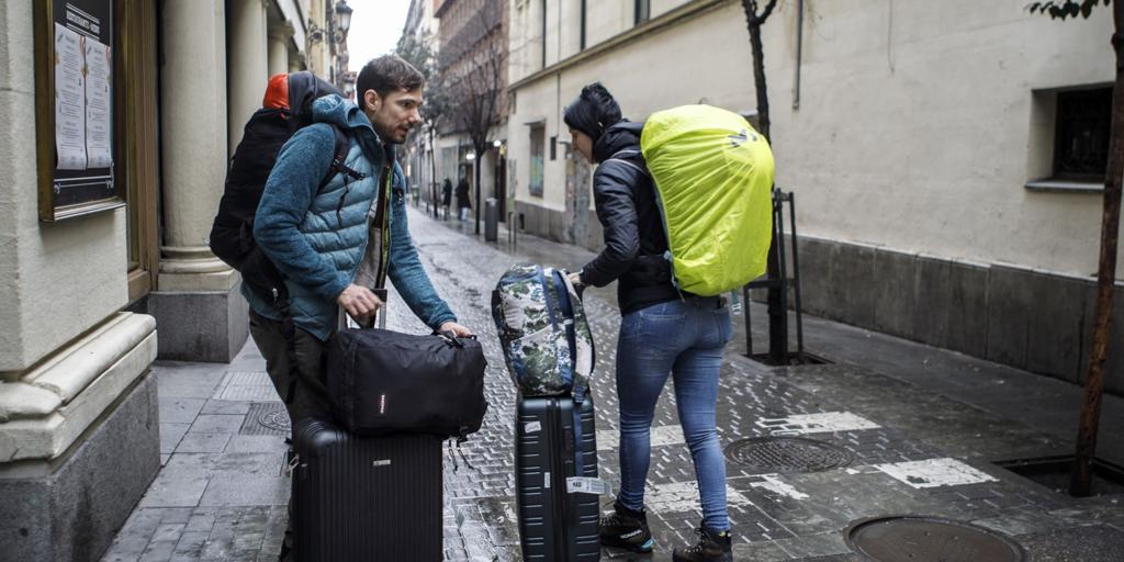 De Sol al barrio de las Letras: el centro de Madrid vacío por los pisos turísticos