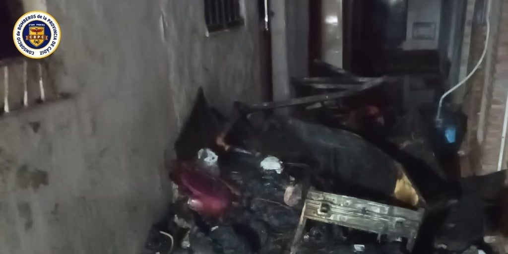 Muere un hombre de 77 años en el incendio de una vivienda en Algeciras