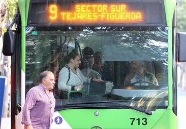 Aucorsa mantendrá hasta el 31 de enero el descuento del 50% en los bonos