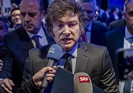 Milei dice que Sánchez intenta «callar a todos los que piensan distinto» con sus medidas para regular las redes sociales