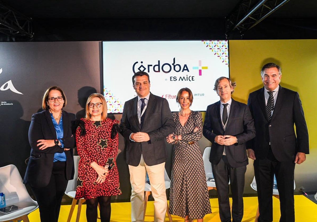 Los participantes en la presentación de Córdoba como ciudad destino de congresos en Fitur 2025