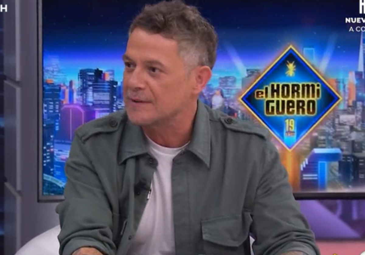 Alejandro Sanz en uno de los momentos de la entrevista con Pablo Motos en El Hormiguero