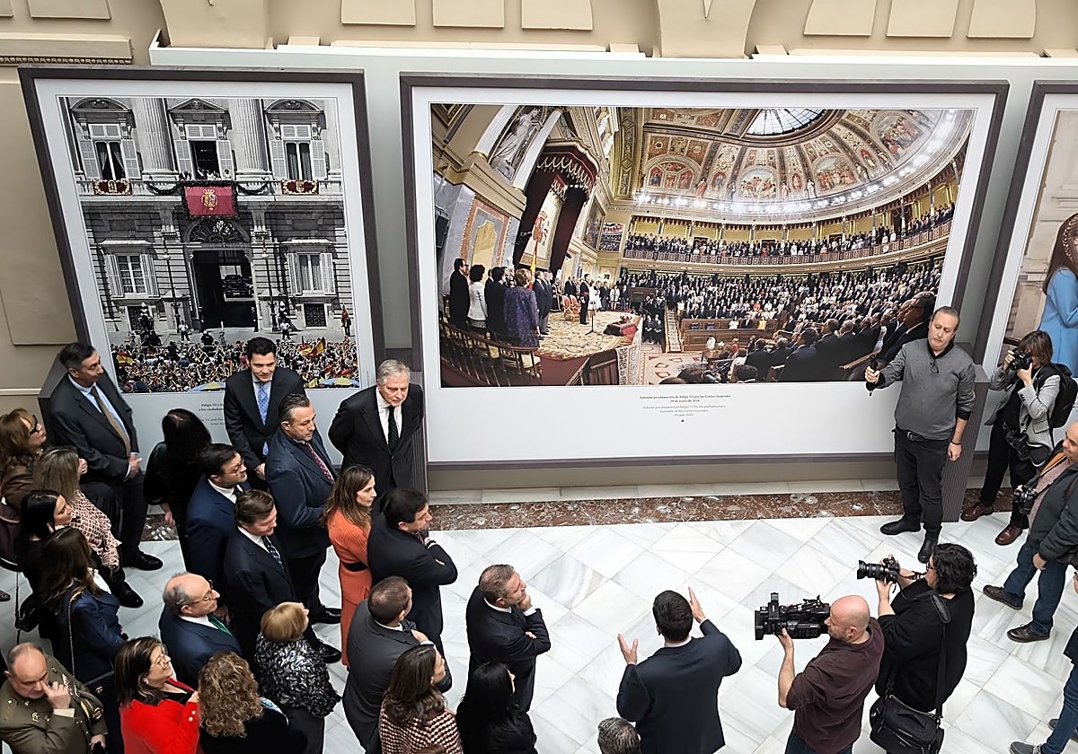 Algunas de las imágenes que se pueden contemplar en la exposición sobre Felipe VI que estará abierta hasta el 27 de marzo