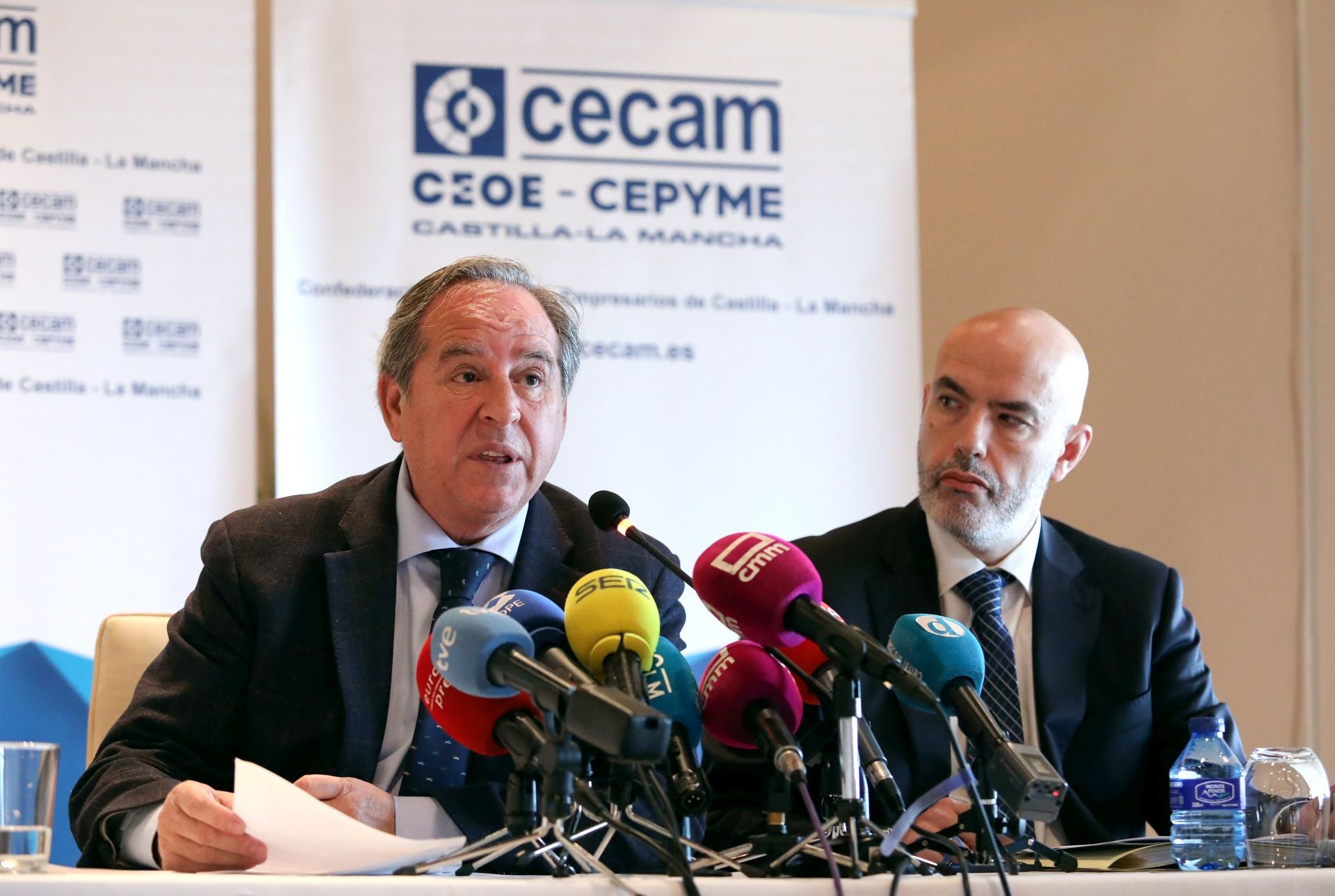 Cecam alerta: los costes laborales perjudican a pymes y autónomos