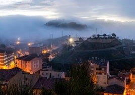 Aviso naranja hasta mañana viernes en el Pirineo aragonés, que despierta con una intensa nevada