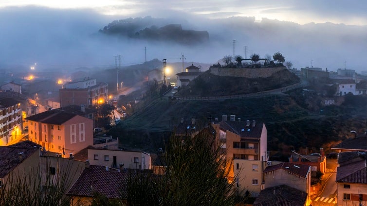 Aviso naranja hasta mañana viernes en el Pirineo aragonés, que despierta con una intensa nevada