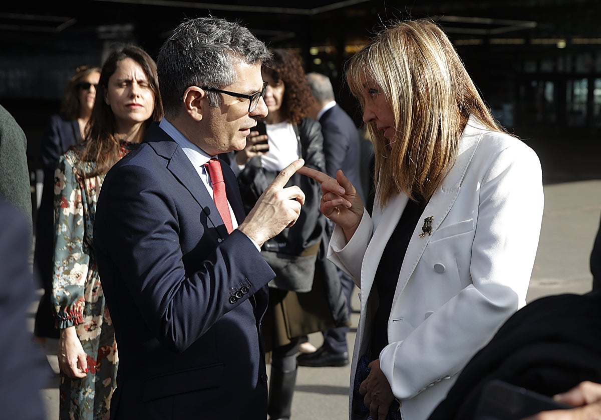 El ministro de Justicia, Félix Bolaños, y la presidenta del Consejo General del Poder Judicial, Isabel Perelló