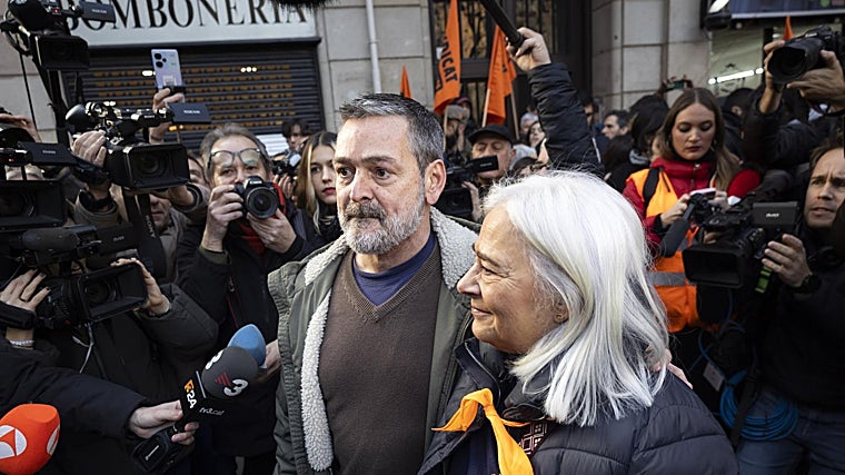 Josep Torrent, el inquilino con orden de desalojo que lidera las protestas