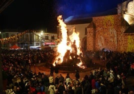 La impresionante Fiesta de la Candelaria de Dos Torres, en imágenes