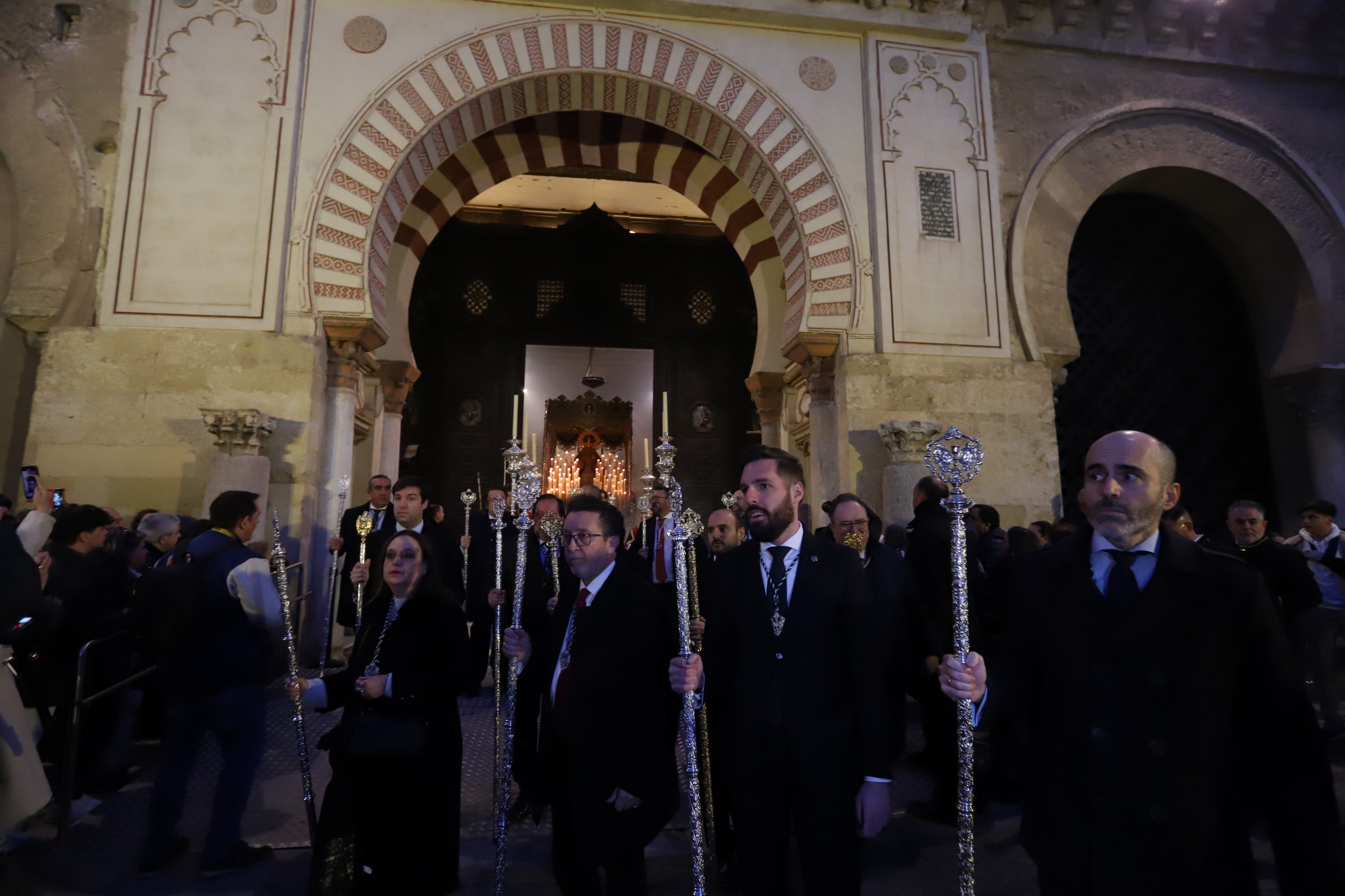 La procesión de la Virgen de la Candelaria de Córdoba, en imágenes